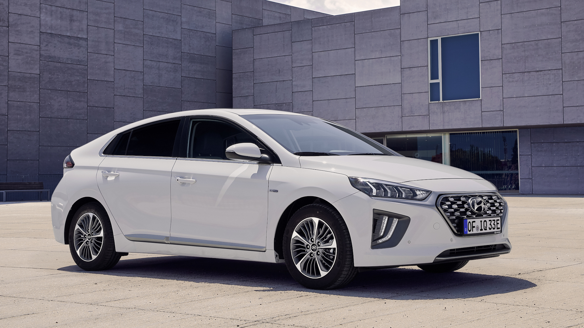 Hyundai IONIQ Plug in Hybrid Test 2025 Konfigurator Preise carwow